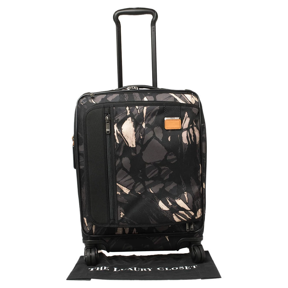 TUMI Black Highlands Print Nylon Merge Continental Expandable Carry On Luggage For Men - Image 10
