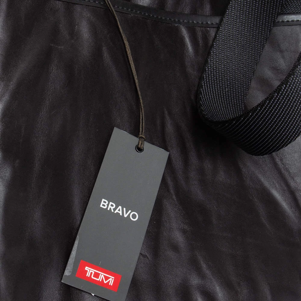 Tumi Black Leather Alpha Bravo Arnold Zip Messenger Bag For Men - Image 5