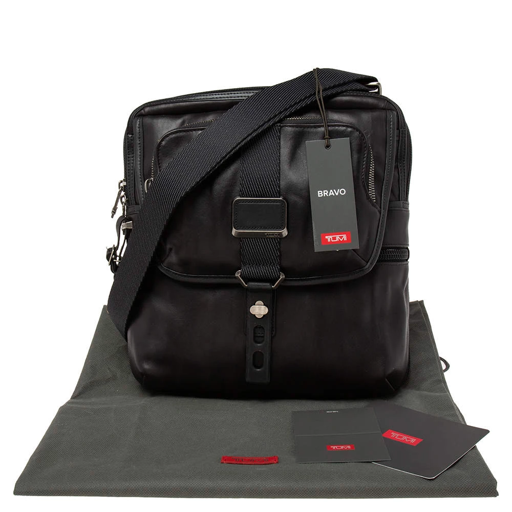 Tumi Black Leather Alpha Bravo Arnold Zip Messenger Bag For Men - Image 12