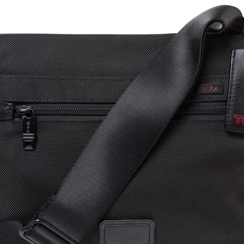 Tumi Black Nylon Messenger Bag For Men - Image 5