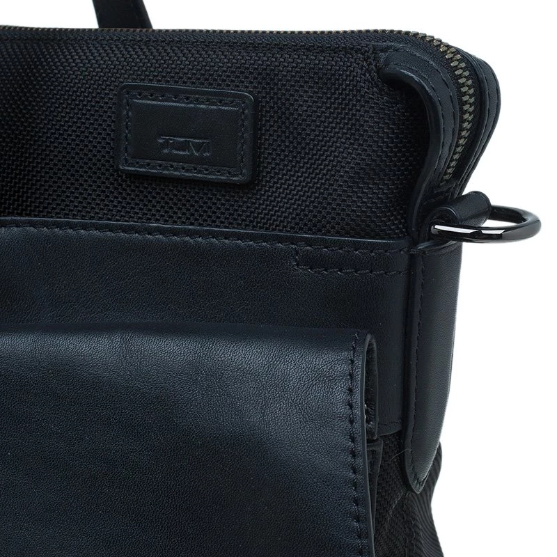 Tumi Black Nylon And Leather Santa Monica Whitfield Helmet Tote For Men - Image 6