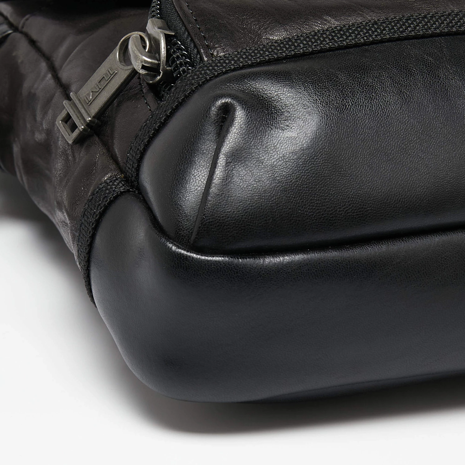 TUMI Black Leather Alpha Bravo Barstow Messenger Bag For Men - Image 10