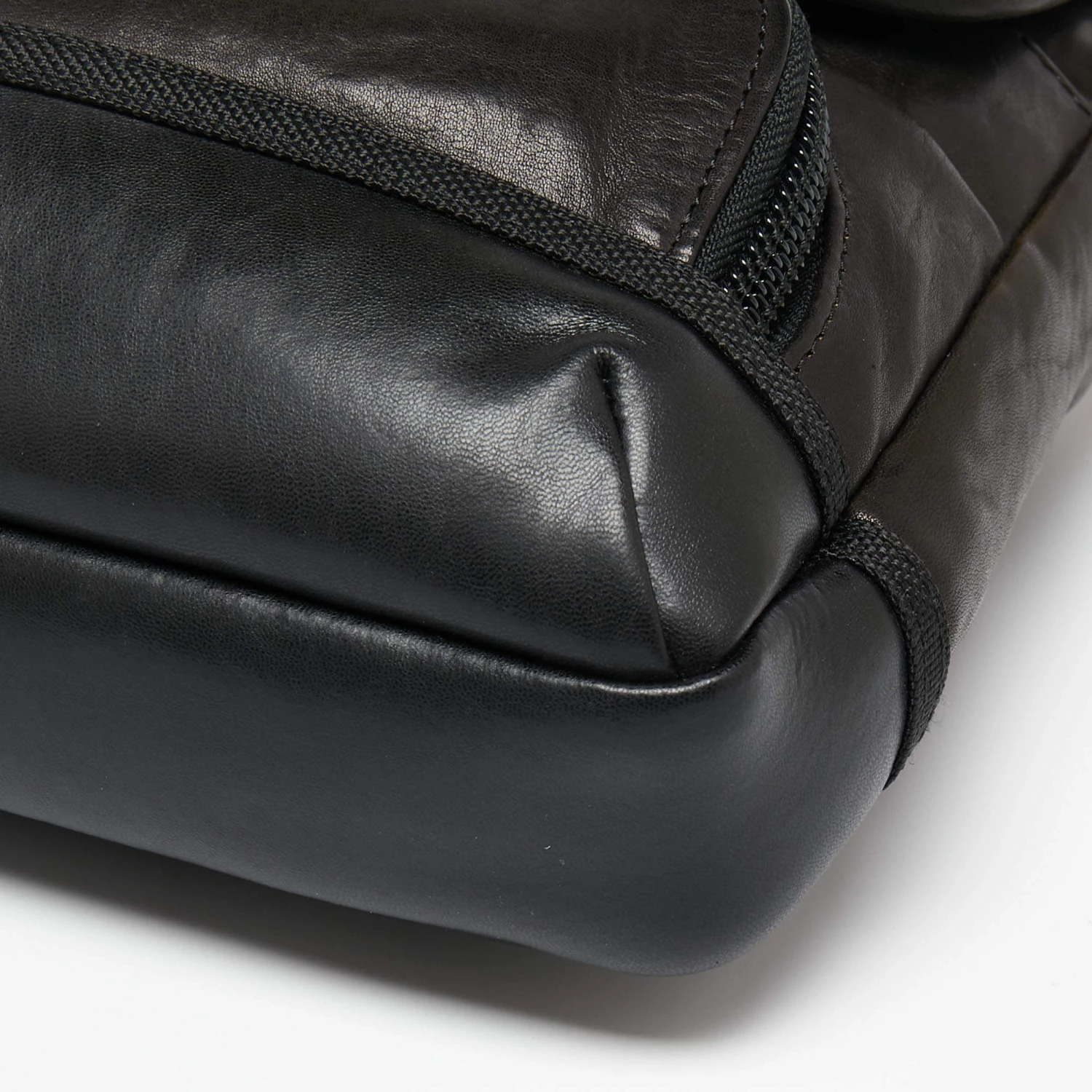 TUMI Black Leather Alpha Bravo Barstow Messenger Bag For Men - Image 11