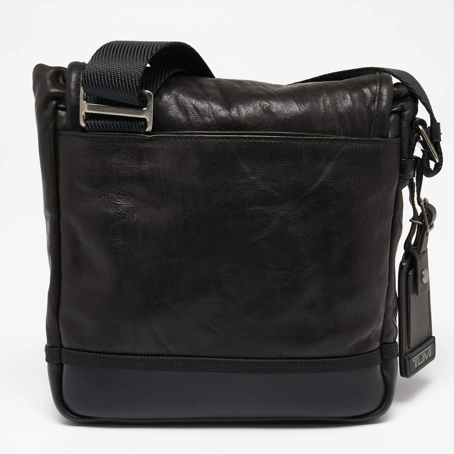 TUMI Black Leather Alpha Bravo Barstow Messenger Bag For Men - Image 4