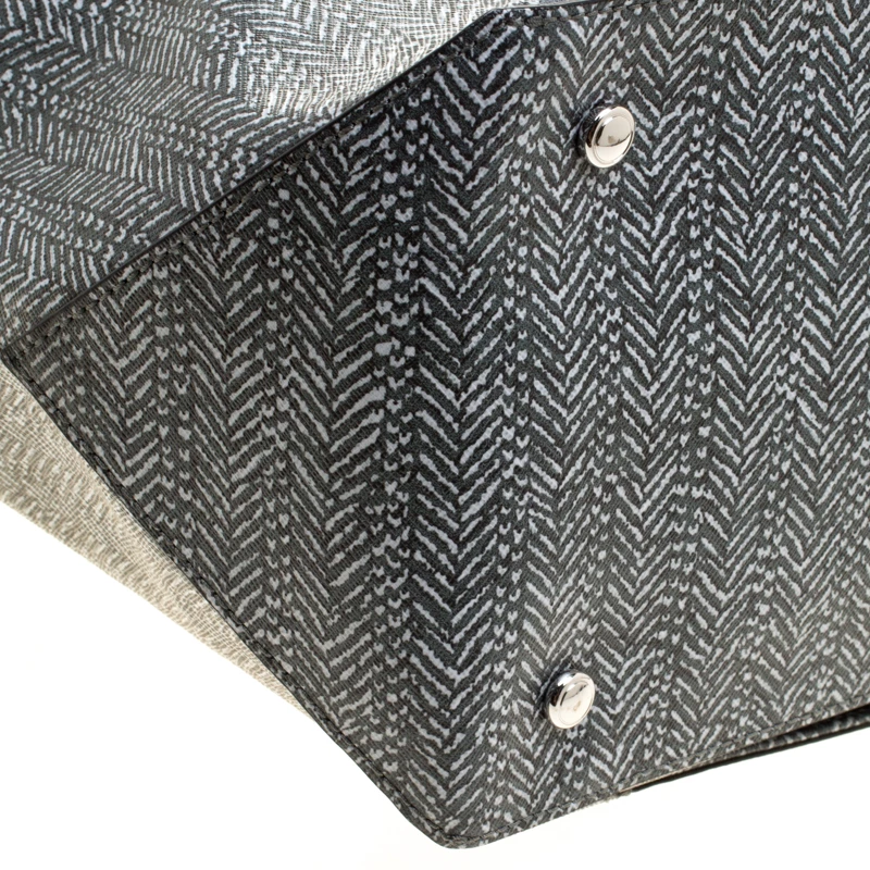 Tumi Grey Canvas Coated And Leather Trim Tote For Women - Image 10